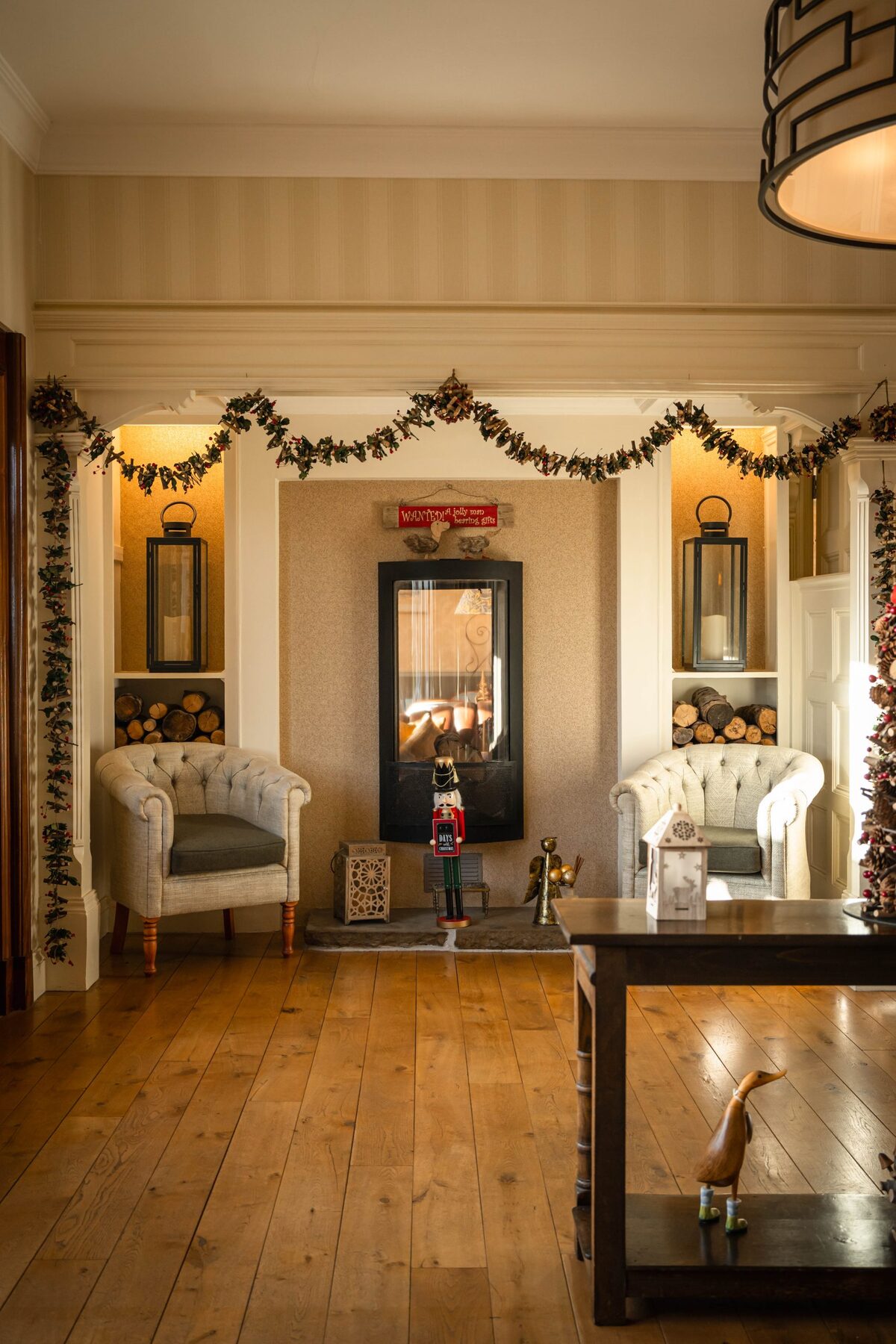 Ilsington Country House Hotel & Spa — The lounge at Christmas